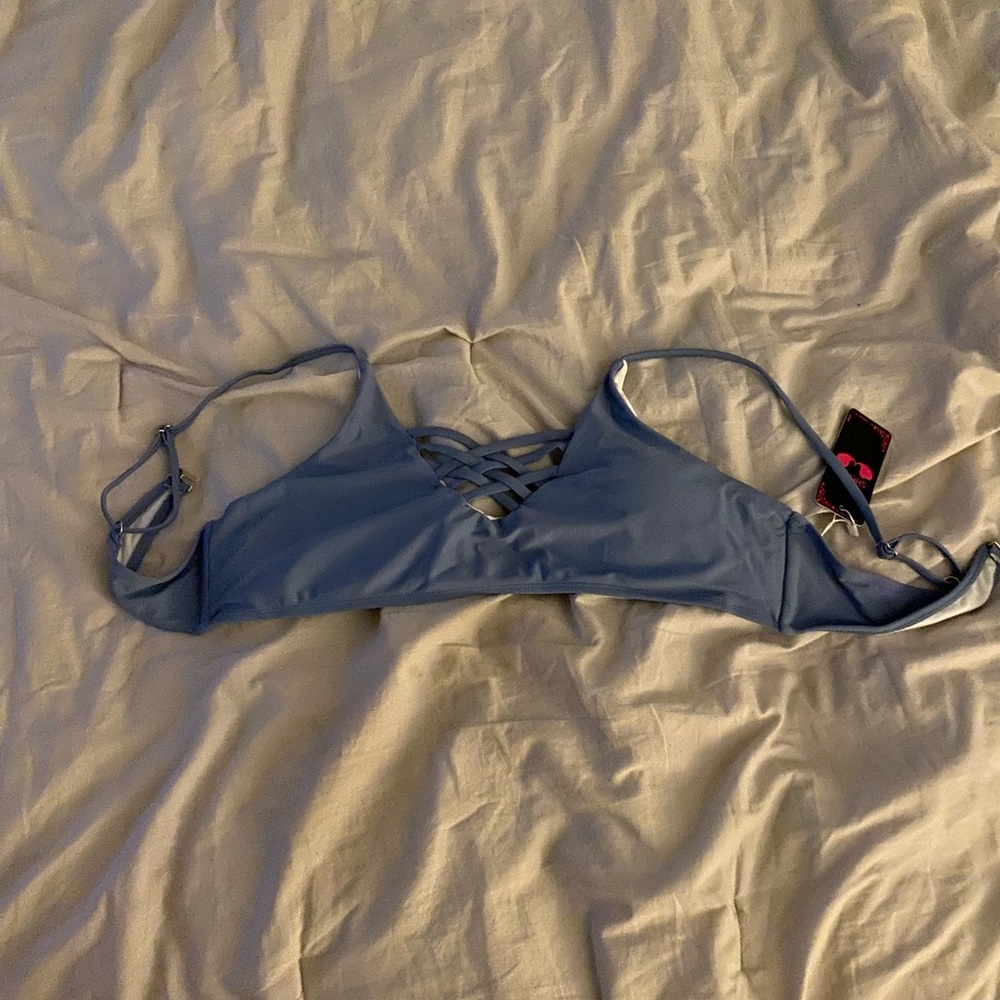 never worn blue bikini top!!!